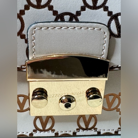 ⭐️NWT⭐️Valentino by Mario Valentino Bijou Leather Crossbody Bag - Picture 10 of 12